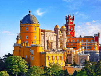 Lissabon:: Sintra, Pena, Regaleira, Cabo da Roca & Cascais Tour