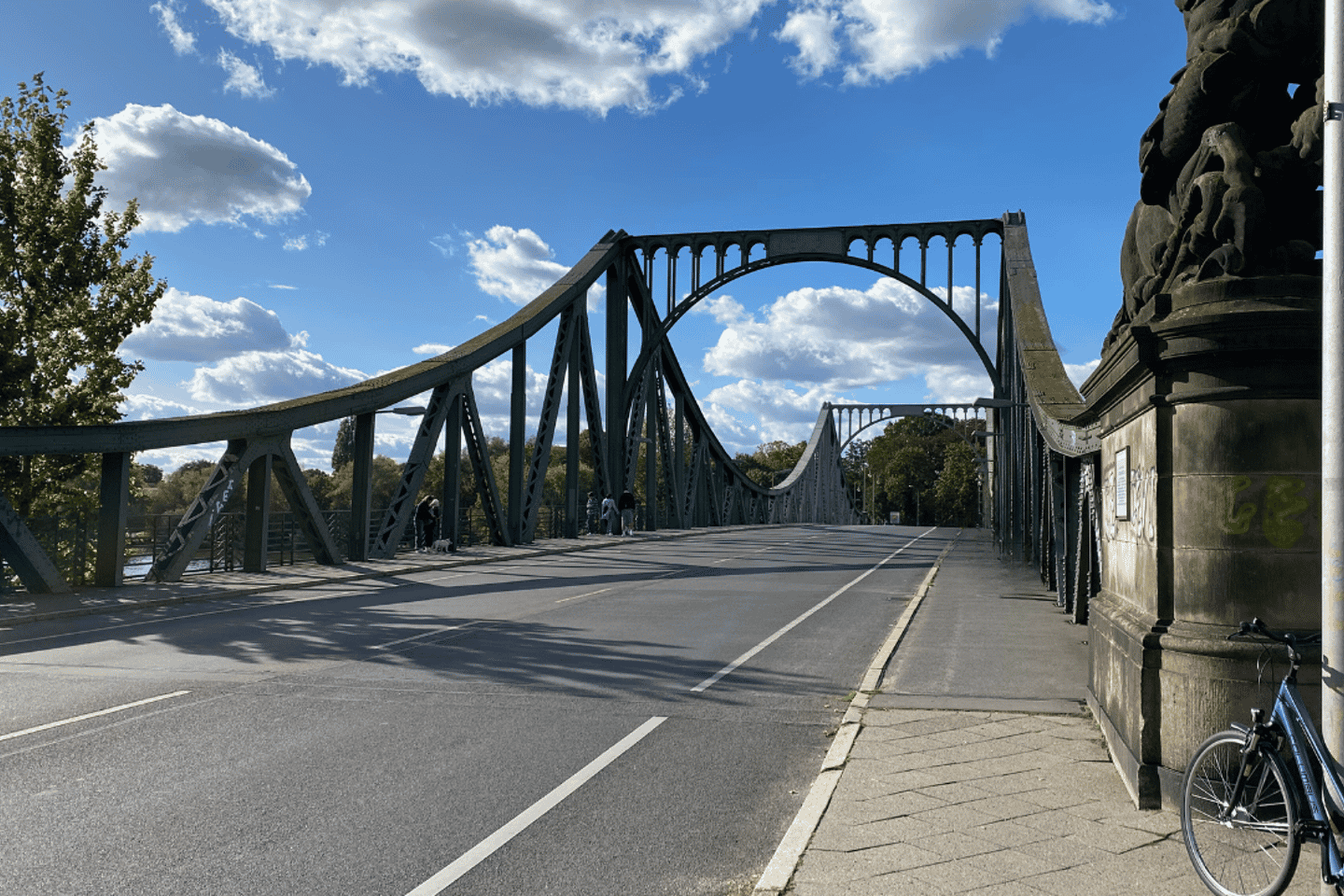 Desde Berlín: Reyes, Crímenes y Espías Excursión a Potsdam en Furgoneta