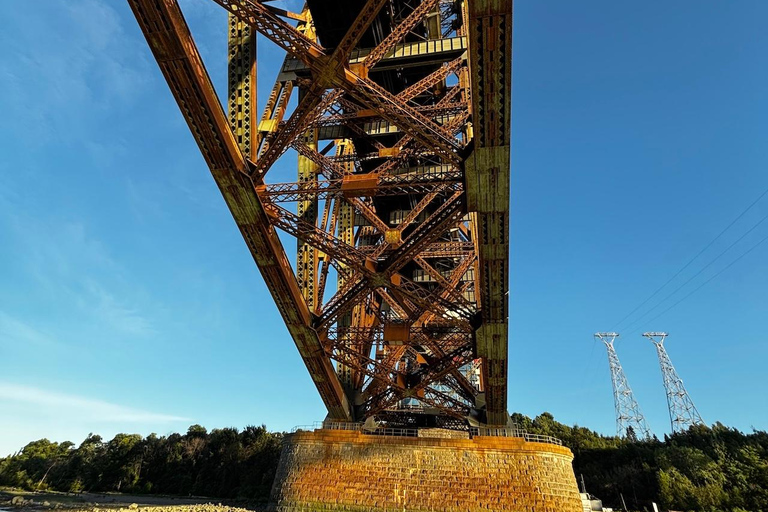 Quebec City: Guided Zodiac Tour Under the Iconic Bridges