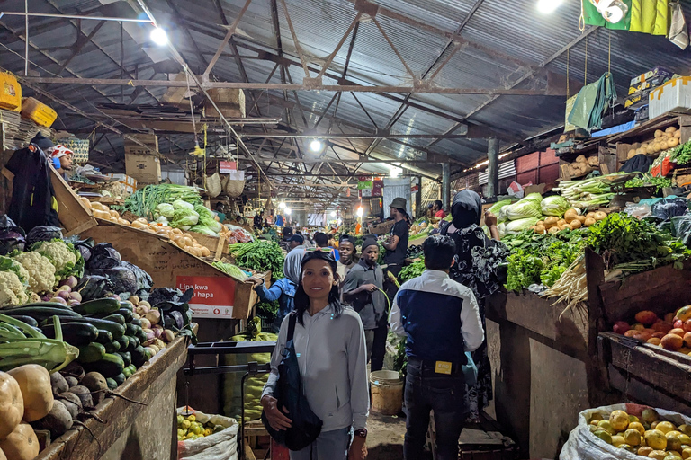 Tour a pie por la ciudad de Arusha (lo más destacado)Tour a pie por Arusha (lo más destacado)