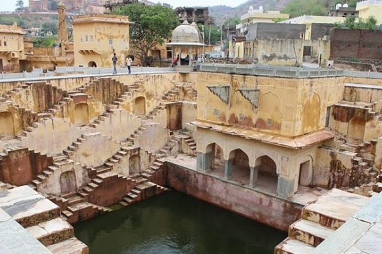 Jaipur: Pink City Half-Day Tour with Hotel Pickup Jaipur Pink City Half-Day Tour: Included Car and Guide
