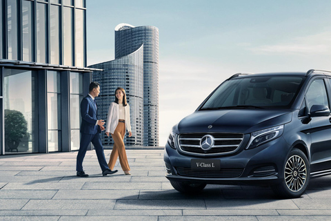 Barcelona: Private Transfer from the PORT to the City Center, 7-Person Van Barcelona:Private Transfer from the CITY TO THE PORT Van Mercedes 7 pax