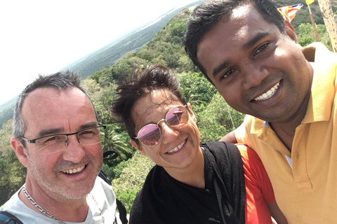 科伦坡：斯里兰卡十日游——寺庙、茶园与海洋之乐科伦坡：斯里兰卡十日游——寺庙、红茶与海洋之乐