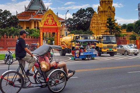 Phnom Penh: Tour guiado de um dia histórico de bicicleta ou Tuk Tuk