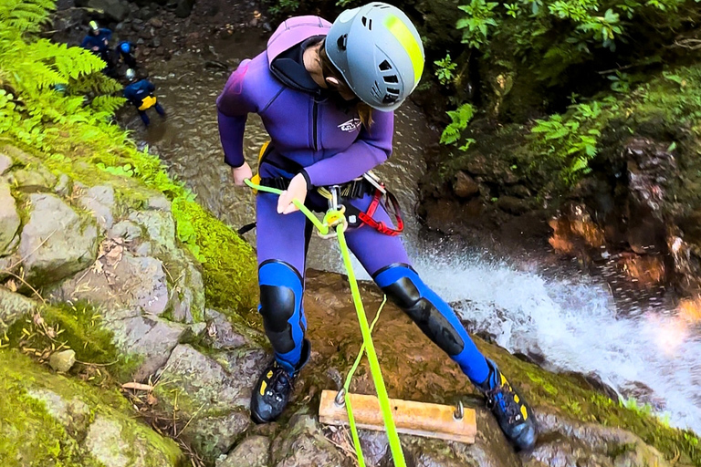 Madeira: Canyoning für Anfänger - Stufe 1Madeira: Canyoning-Abenteuer für Anfänger