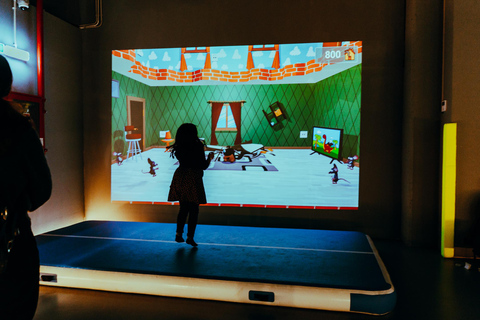 MINA Muzeum Immersyjnej Nowej Sztuki, BukaresztMuzeum MINA: wciągające doświadczenie, Bukareszt