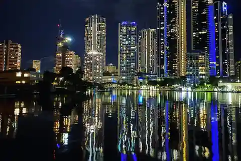 Surfers Paradise Sightseeing City Lights Cruise