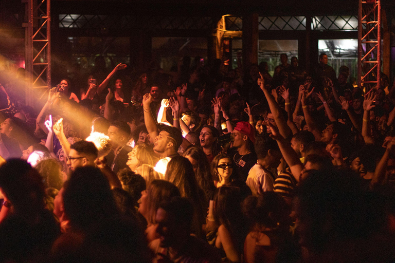 São Paulo: LGBTQIA+ Pub Crawl and Nightlife Experience