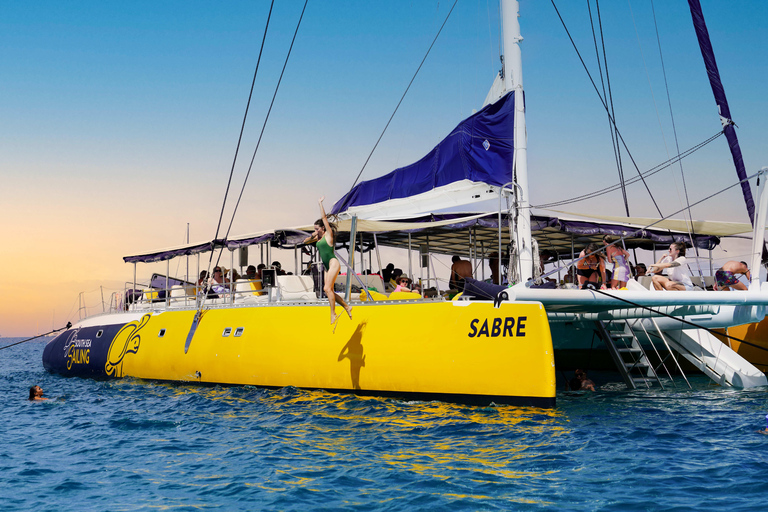 Fiji: Sabre Sunset Cruise with BBQ Dinner & Drinks