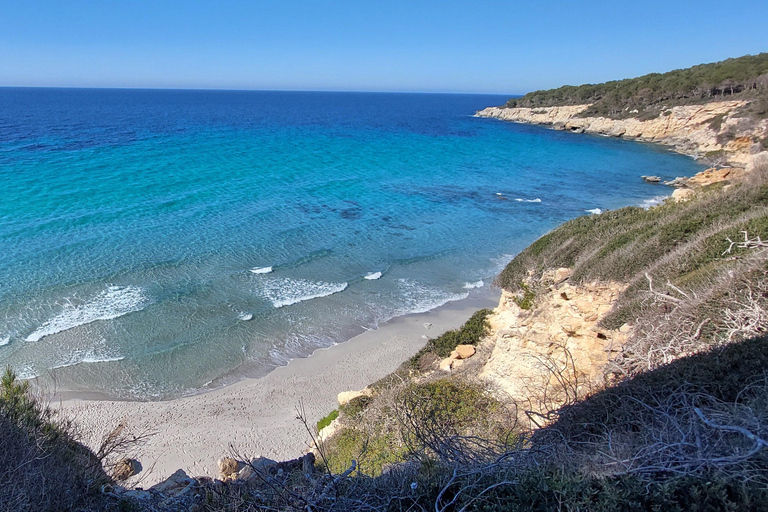 Cala Galdana: Coastal hike along the GR223 via Cova de Coloms to Cala en Porter Cala Galdana: Coastal hike Gr223 via Cova de Coloms to Cala en Porter