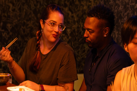 Degustación ilimitada de sake con degustación de sushi Omakase en TokioCata ilimitada de sake con 10 piezas de sushi omakase en Tokio