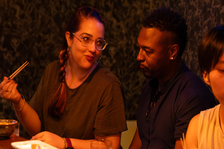 Degustación ilimitada de sake con degustación de sushi Omakase en TokioCata ilimitada de sake con 10 piezas de sushi omakase en Tokio