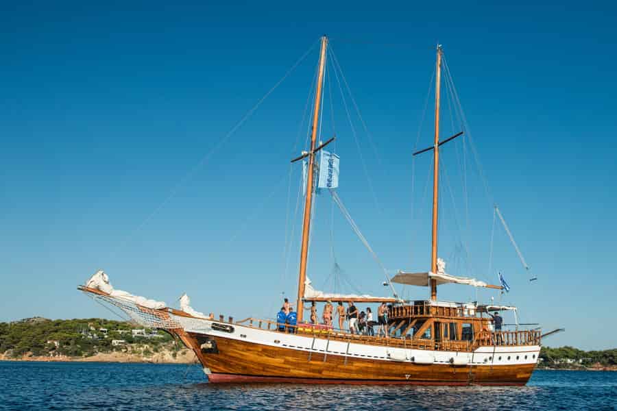 Athen: Agistri, Moni und Aegina Kreuzfahrt mit Mittagessen und Getränken. Foto: GetYourGuide