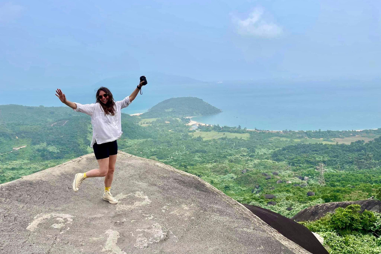 Hue till Hoi An via Hai Van-passet och An Bang-kyrkogården med bil