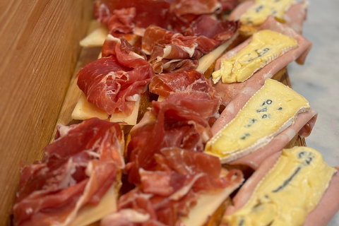 Palma de Mallorca: Private Guided Walking Tour with Tapas