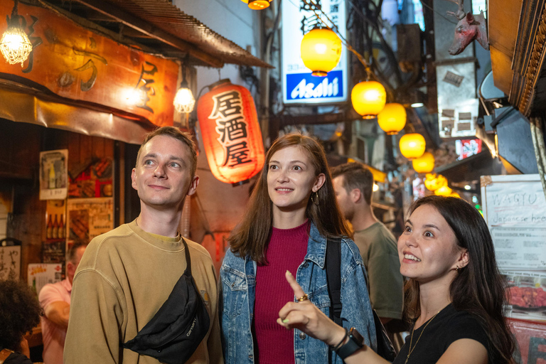 Tokyo: Shinjuku Bar Hopping & Karaoke Night Tour