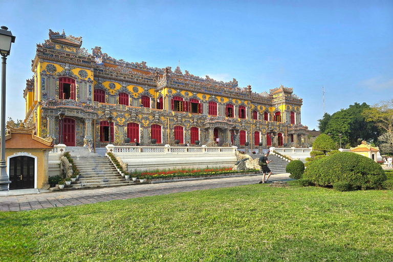 Hue : visite d&#039;une jounée guidée vers les attractions incontournables de la ville