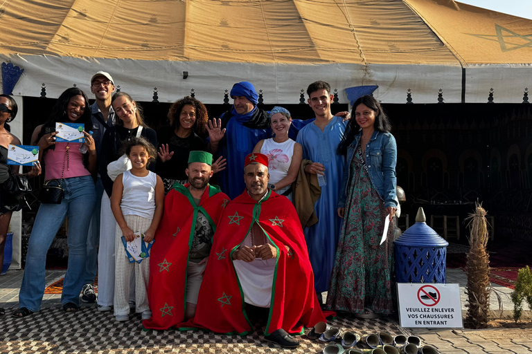 Marrakech: Royal Breakfast with Hot Air Balloons view