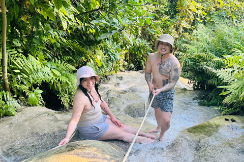 Chiang Mai: viagem de 1 dia com aventura na cascata Sticky e tirolesaChiang Mai: Viagem de 1 dia com aventura na cascata Sticky e tirolesa