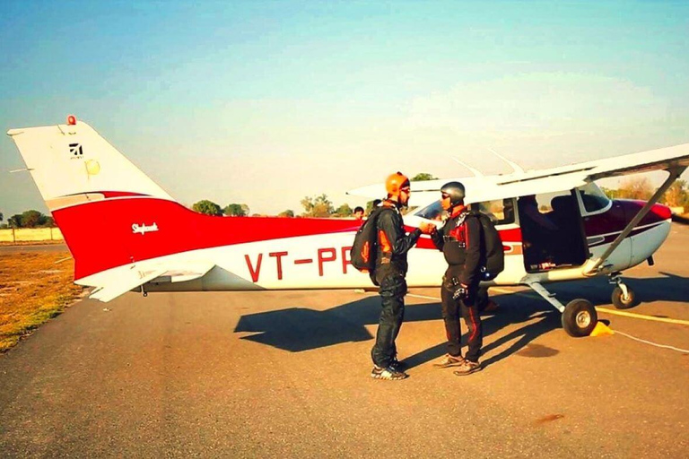 Narnaul Airstrip: Skydiving Adventure Near Delhi