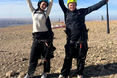 Avventura a Marrakech: parapendio, giro in cammello e colazione