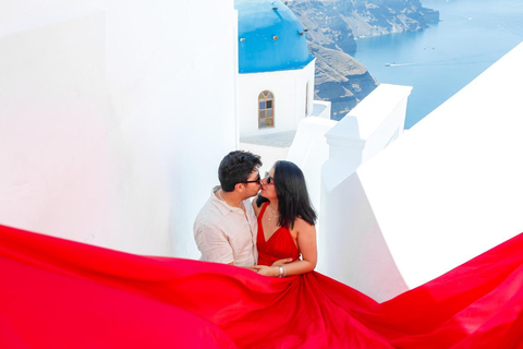 Santorini: Private Photoshoot with Dress Rental & Transfer