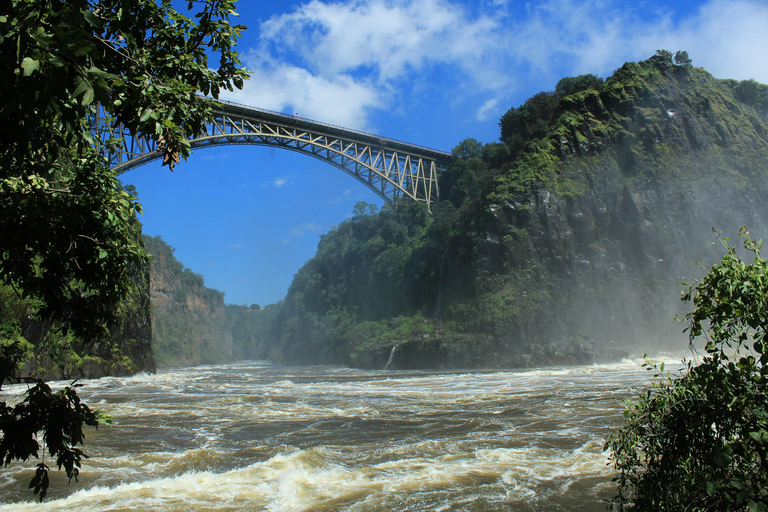 Livingstone: Mosi-oa-Tunya Park, Falls & Sunset Cruise