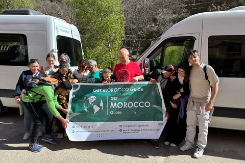 Marrakech: Valle dell'Ourika, montagna dell'Atlante, cascata e guida
