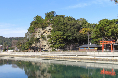 Wakayama: Bus Private Tour with Guide and Unlimited Ride