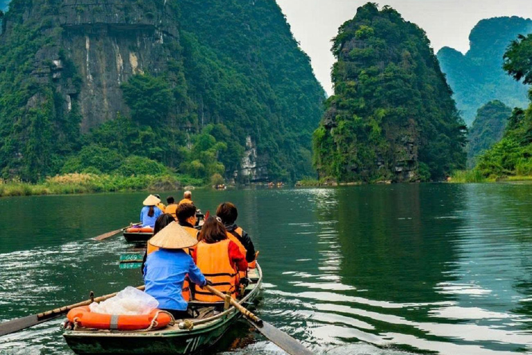 Hanoi 3-Day: Lan Ha - Ha Long Bay & Ninh Binh 5-Star Cruise