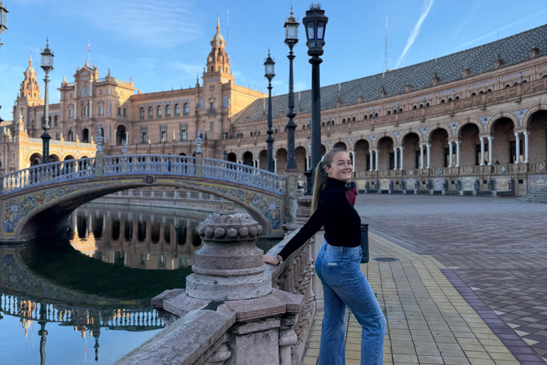 Photo Tour in Seville: a photo session in the most beautiful spots Photo Tour in Seville: a photo shoot in the most beautiful spots