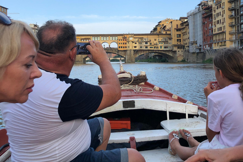 Florence: Private Boat Tour with Wine