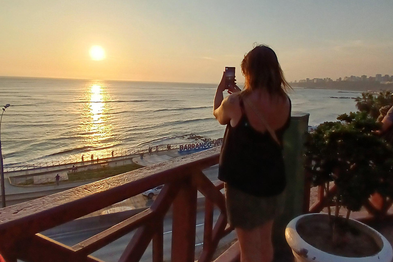 Entdecke den Zauber Limas bei Nacht: Parque de las Aguas+Barranco+Miraflores