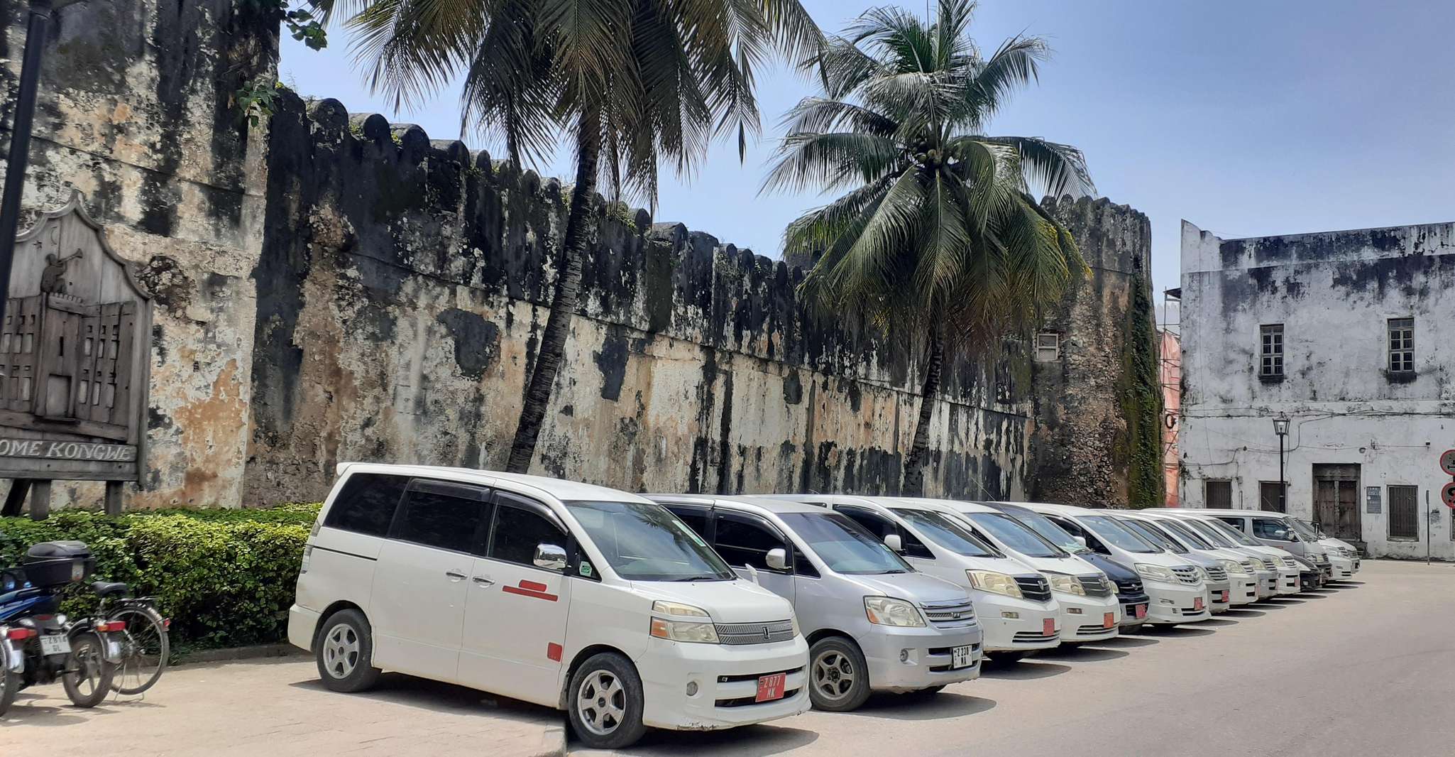 Jambani, Paje to Nungwi Hotels Private Transport Service. - Hizvo