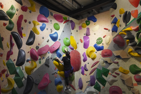 Shanghai Fitness & Culture Tour with Gym, Jade Buddha Temple