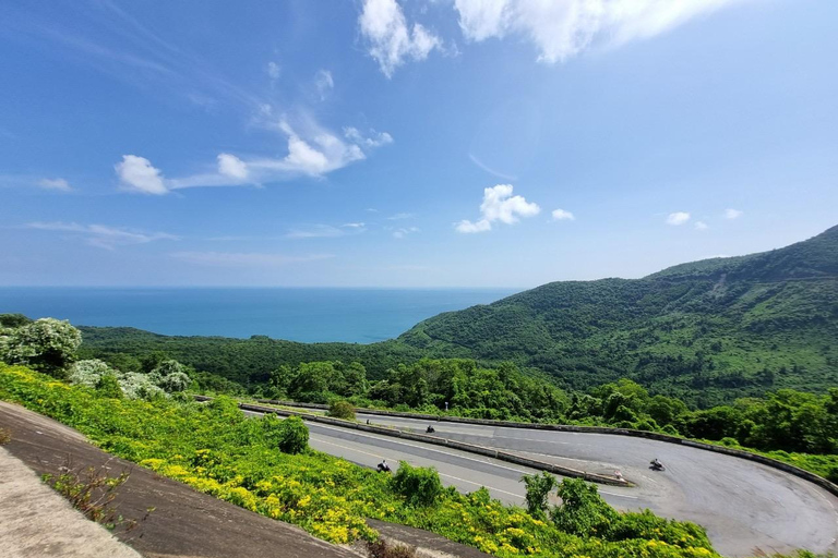 Wycieczka motocyklowa przez przełęcz Hai Van z Da Nang/Hoi An