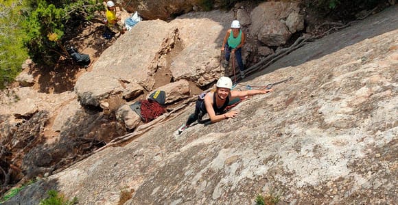 Barcelona: Montserrat Rock Climbing Day Trip
