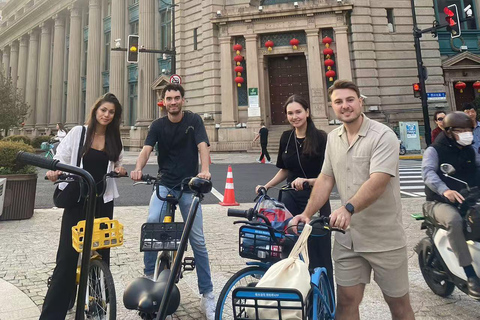 Explora el casco antiguo de Shanghai y el río Suzhou en bicicleta