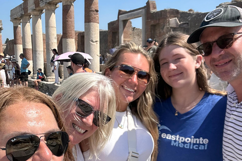 Naples Transfer to Positano & Guided tour in Pompeii