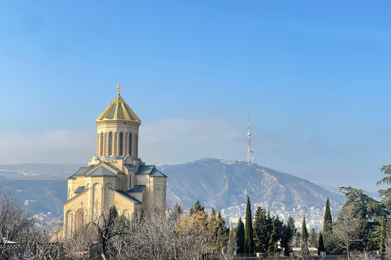 تبليسي: جولة المشي عبر الإيمان والدين والثقافة