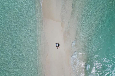 Pływanie z żółwiami, przerwa na lunch na Zanzibarze, jaskinia Kuza, The Rock