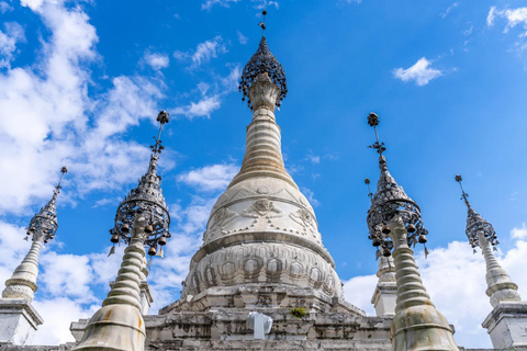 Kunming: Yunnan Ethnic Village & Western Hills Private Tour Private Tour with Pickup/Dropoff