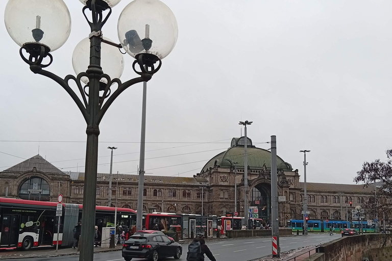 Nuremberg: WWII Guided Tour with Transport and Lunch