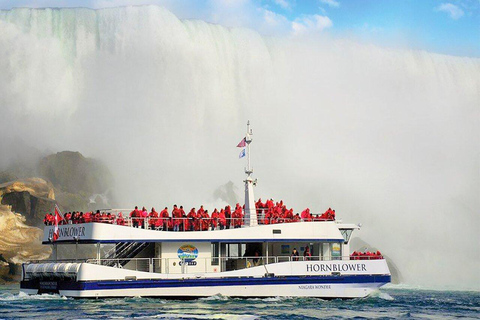 Niagara Falls Canadian Adventure Tour with Boat and Lunch