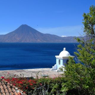 Guatemala ou Antigua Guatemala : Croisière en bateau sur le lac Atitlán