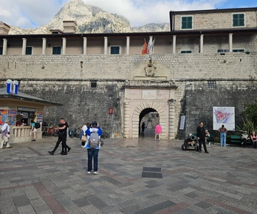 Tour a pie por el casco antiguo de Kotor