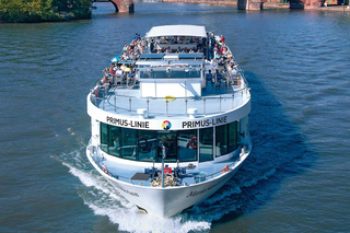 Frankfurt: River Main Sightseeing Cruise with Commentary