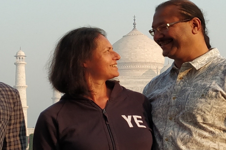 Z Delhi: jednodniowa wycieczka z przewodnikiem po Taj Mahal i forcie Agra