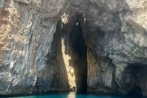 Santa Maria di Leuca : 3 heures de visite des grottes avec apéritif