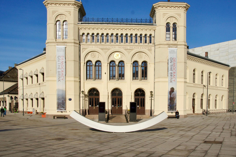 Oslo in War and Peace – A Walk Through Contrasts